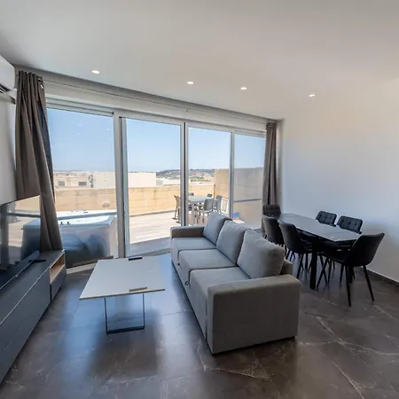 Gozo Penthouse 3bdr
